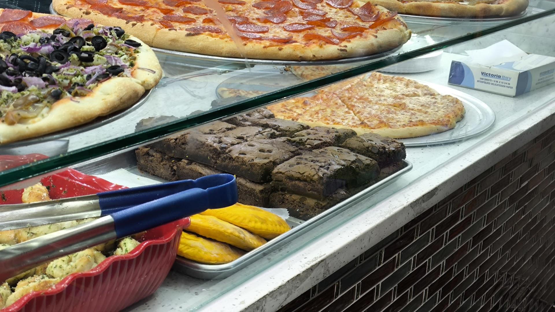 RA Broadway Famous Pizza
