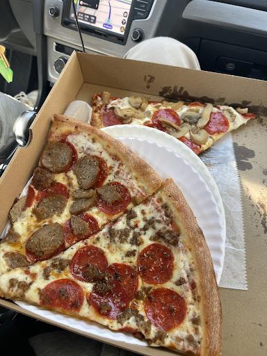 RA Broadway Famous Pizza